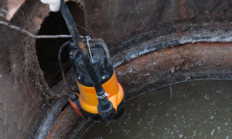 قیمت پمپ کف کش ایتالیایی 